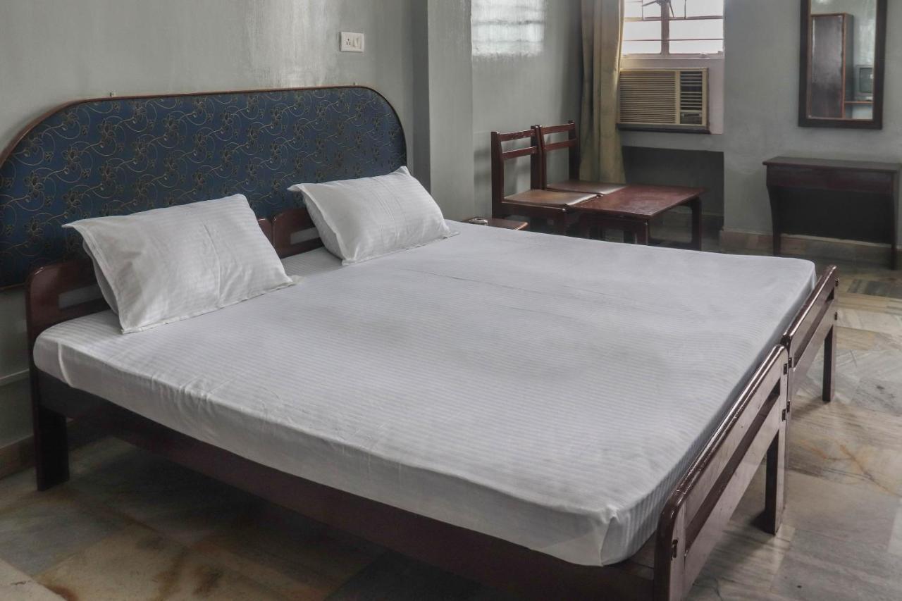Spot On 49477 Hotel Galaxy Dimāpur Eksteriør billede