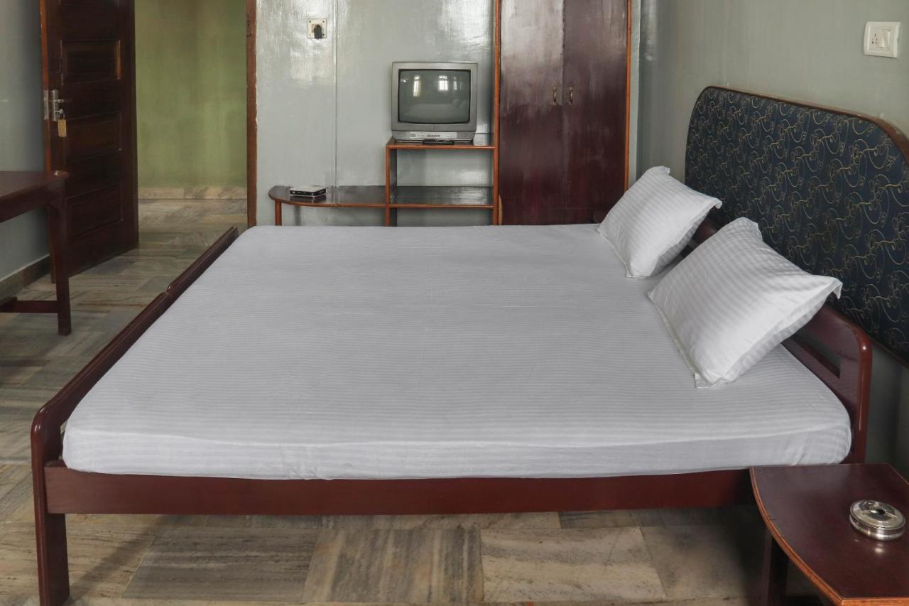 Spot On 49477 Hotel Galaxy Dimāpur Eksteriør billede
